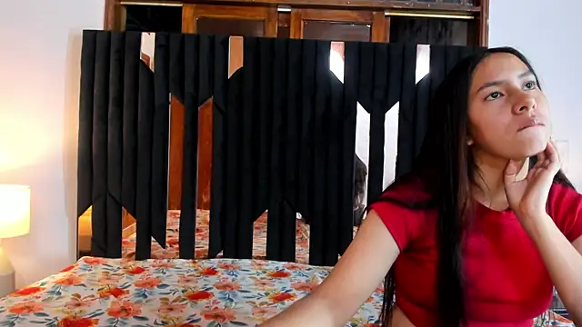 Snapshot of Emily_and_Soffy chatting on 02/28/26, 10:48 Emily and Soffy online show from 02/28/26, 10:48