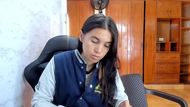 Emily and Soffy online show from 03/12/26, 12:09