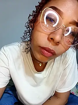 Snapshot of zuleymar chatting on 03/23/26, 07:14 zuleymar online show from 03/23/26, 07:14