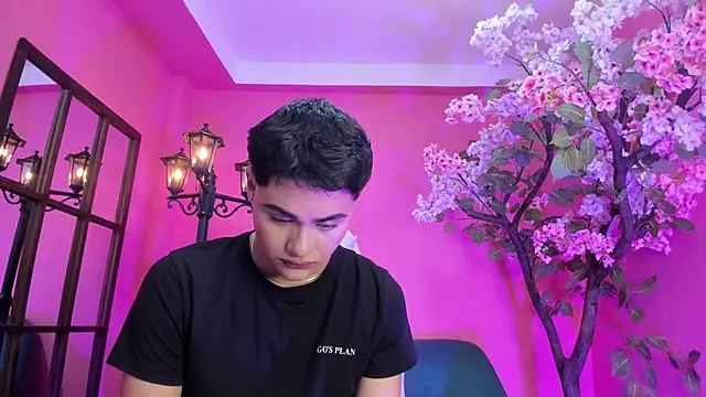 Snapshot of FemNoa chatting on 02/05/26, 11:17 FemNoa online show from 02/05/26, 11:17