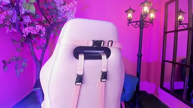 Snapshot of FemNoa chatting on 02/09/26, 11:19 FemNoa online show from 02/09/26, 11:19