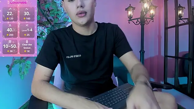 Snapshot of FemNoa chatting on 02/12/26, 05:23 FemNoa online show from 02/12/26, 05:23