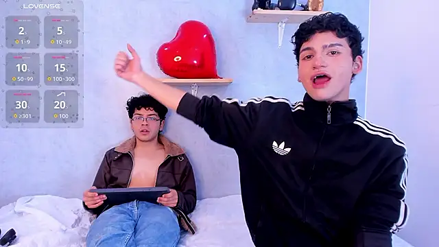 Snapshot of Eliotkinky chatting on 02/13/26, 02:17 Eliotkinky online show from 02/13/26, 02:17