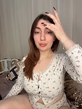 Snapshot of Linnea_ chatting on 02/14/26, 08:42 Linnea online show from 02/14/26, 08:42