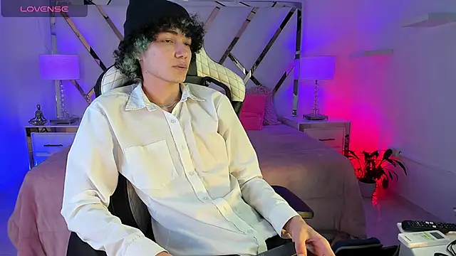 thanier 18 online show from 03/18/26, 07:15