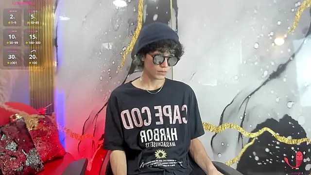 Snapshot of thanier_18 chatting on 03/01/26, 07:03 thanier 18 online show from 03/01/26, 07:03