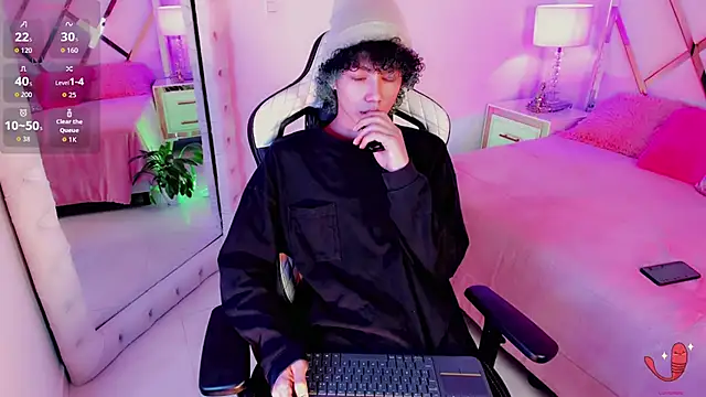 Snapshot of thanier_18 chatting on 02/24/26, 07:37 thanier 18 online show from 02/24/26, 07:37