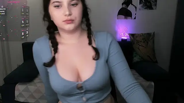 chloe dashh online show from 03/09/26, 07:17