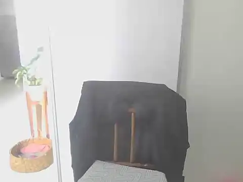 willyhot hot online show from 04/28/26, 12:53