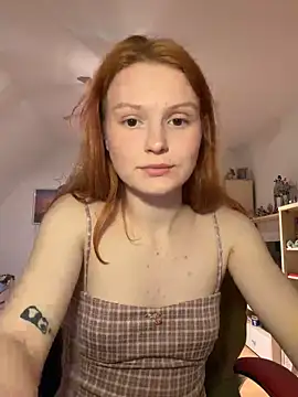 Snapshot of mad_girlygirl chatting on 02/05/26, 07:21 mad girlygirl online show from 02/05/26, 07:21