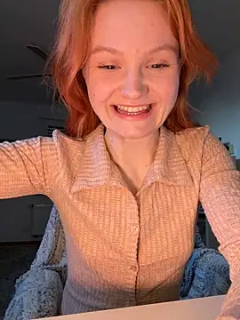 Snapshot of mad_girlygirl chatting on 03/02/26, 04:58 mad girlygirl online show from 03/02/26, 04:58