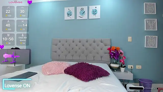 Valentina Rujano online show from 03/13/26, 01:10