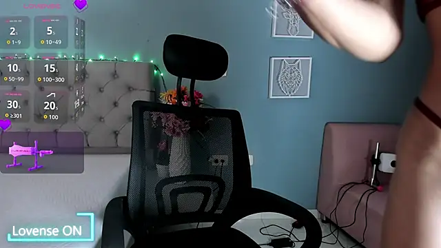 Valentina Rujano online show from 04/12/26, 01:31