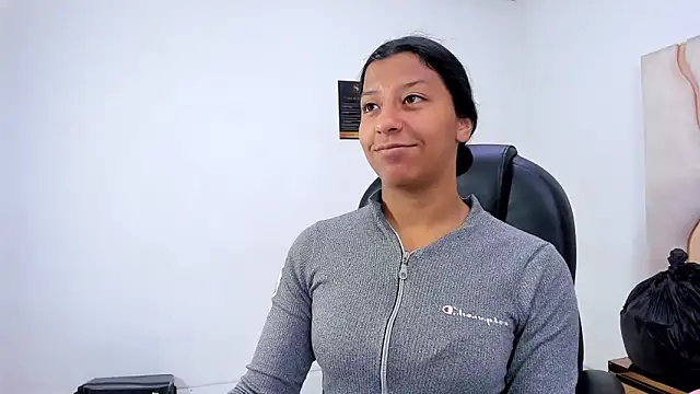 Vaneline2 online show from 03/19/26, 08:53