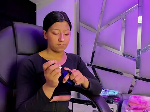 Vaneline2 online show from 03/07/26, 08:36