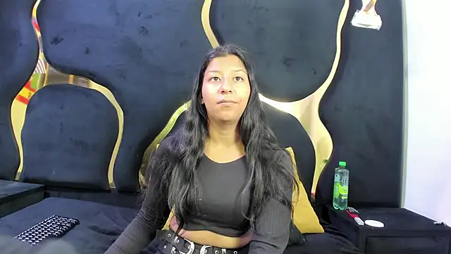 Snapshot of Vaneline2 chatting on 06/26/26, 12:33 Vaneline2 online show from 06/26/26, 12:33