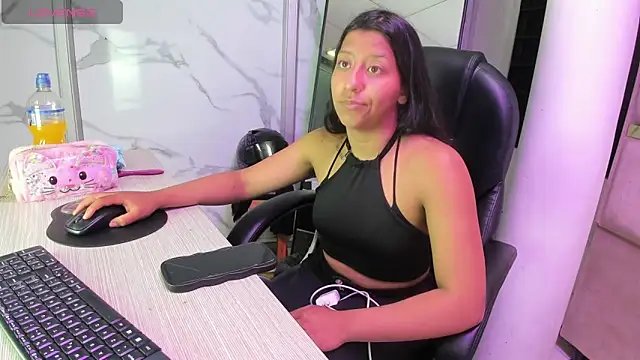 Vaneline2 online show from 02/27/26, 10:53