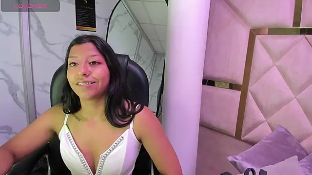 Vaneline2 online show from 03/04/26, 09:11