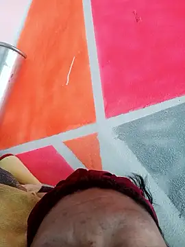 Snapshot of perrit17 chatting on 02/23/26, 04:40 perrit17 online show from 02/23/26, 04:40