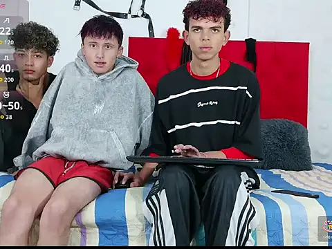 Snapshot of Damian20261 chatting on 02/07/26, 01:30 Damian20261 online show from 02/07/26, 01:30