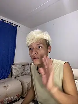 MaxyRyan online show from 02/22/26, 06:05