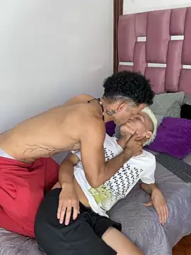 MaxyRyan online show from 02/12/26, 01:00