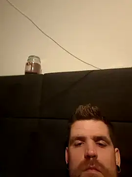 Snapshot of Bashard chatting on 02/18/26, 10:28 Bashard online show from 02/18/26, 10:28