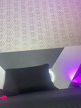 Mia rivers   online show from 07/01/26, 07:47