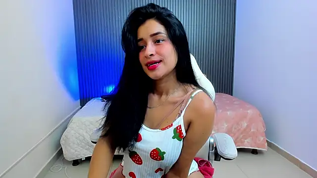 ariana cute6 online show from 04/12/26, 10:51