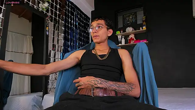  Josh Moon  online show from 03/19/26, 03:12