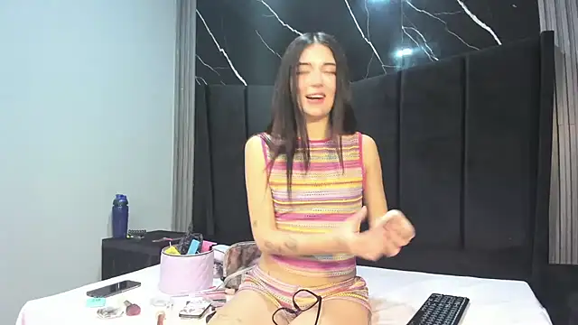 LunaSmithly online show from 02/23/26, 03:12