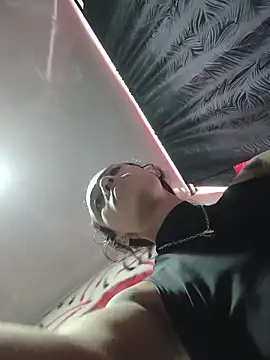 Snapshot of CharlotteKravizz chatting on 02/27/26, 03:23 CharlotteKravizz online show from 02/27/26, 03:23