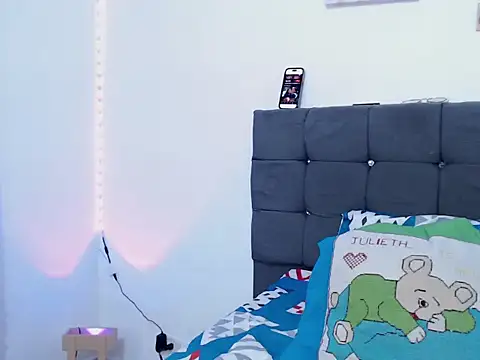 latin riahnna jp online show from 02/12/26, 02:44