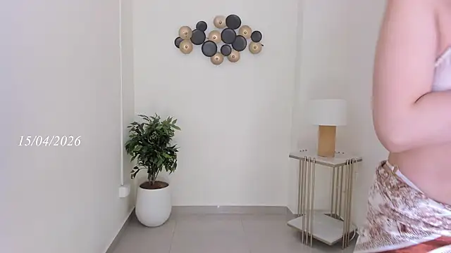 salome velour online show from 04/15/26, 12:10