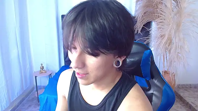 nikoo 18 online show from 04/13/26, 02:43