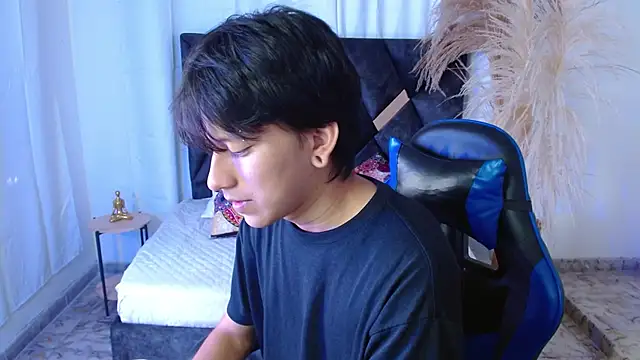 Snapshot of nikoo_18 chatting on 02/14/26, 02:50 nikoo 18 online show from 02/14/26, 02:50