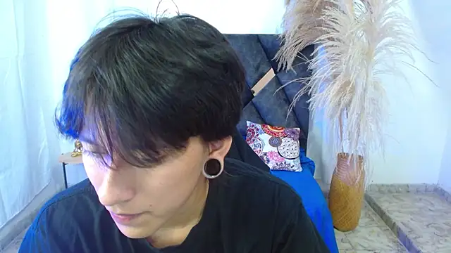 nikoo 18 online show from 03/10/26, 01:26