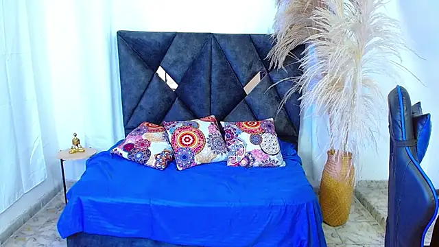 nikoo 18 online show from 03/12/26, 02:10