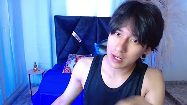 nikoo 18 online show from 03/24/26, 02:17