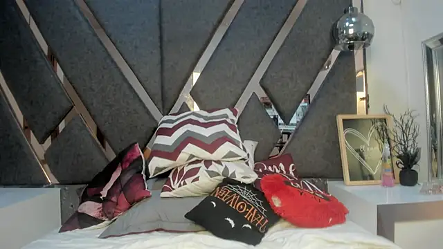 Maggyx online show from 04/12/26, 02:20