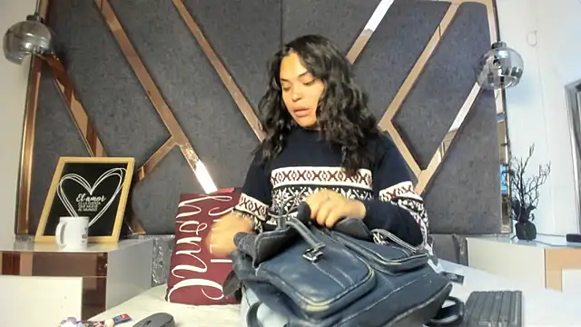 Maggyx online show from 05/14/26, 01:41