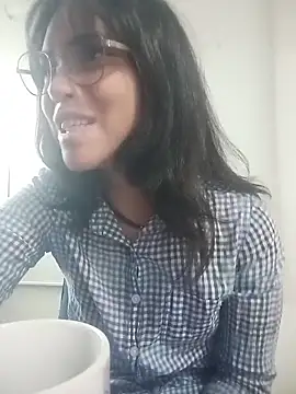 Snapshot of Maggyx chatting on 02/20/26, 01:24 Maggyx online show from 02/20/26, 01:24