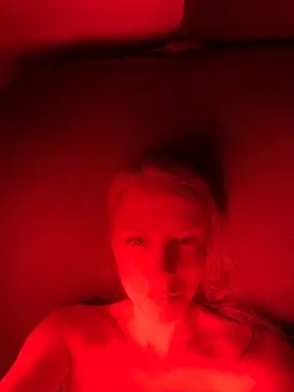 Snapshot of mooviebaby chatting on 04/13/26, 07:07 mooviebaby online show from 04/13/26, 07:07