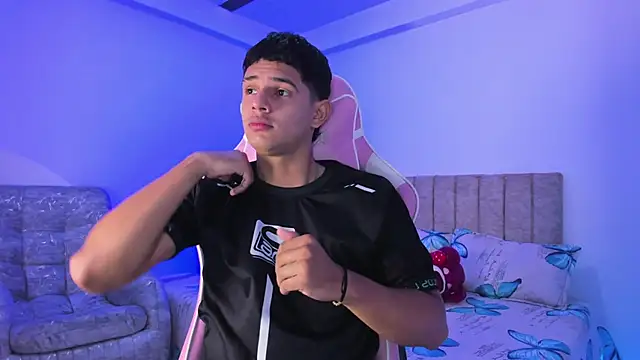 Adrian Prime  online show from 04/05/26, 06:47