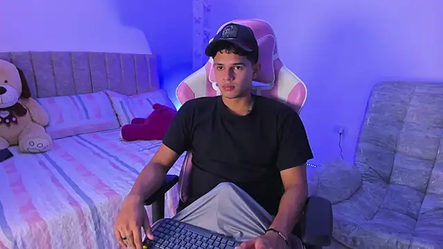 Adrian Prime  online show from 04/09/26, 06:47