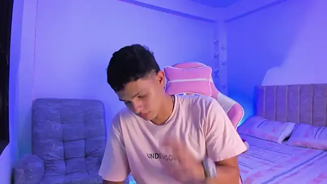 Adrian Prime  online show from 04/15/26, 06:45