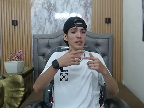 Asher costa online show from 04/22/26, 10:05