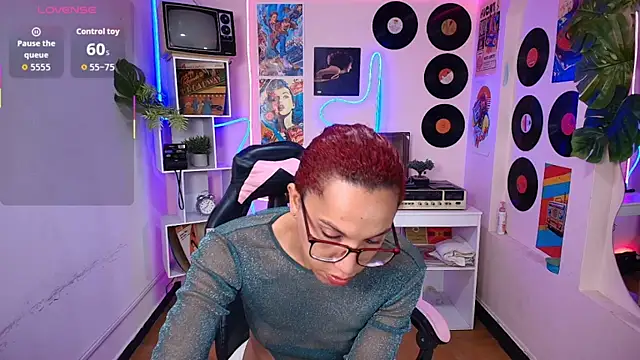 isabella star  online show from 03/20/26, 11:33