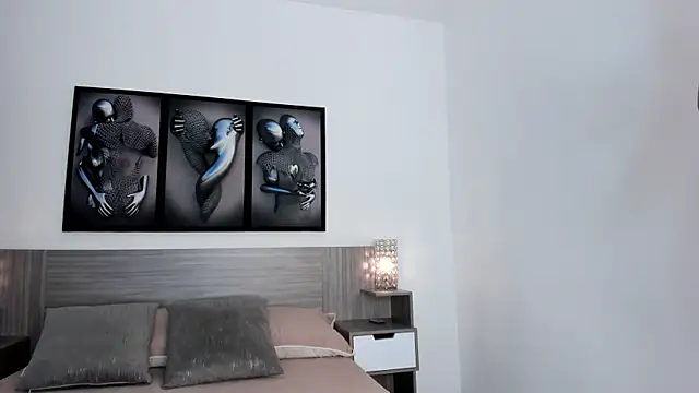 Dulce M  online show from 04/14/26, 07:52