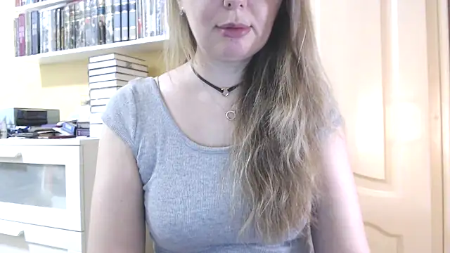 Snapshot of Tasiya chatting on 02/13/26, 12:49 Tasiya online show from 02/13/26, 12:49